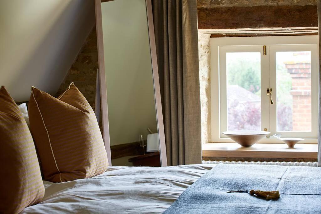 Dawn At The Sun Inn Felmersham, Our Signature Duplex Suite Sharnbrook Exterior foto